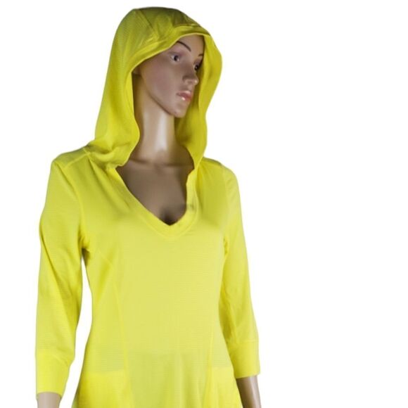 The North Face Yellow & Gray Pinstriped 3/4 Sleeve Hoodie T-Shirt - Picture 1 of 7